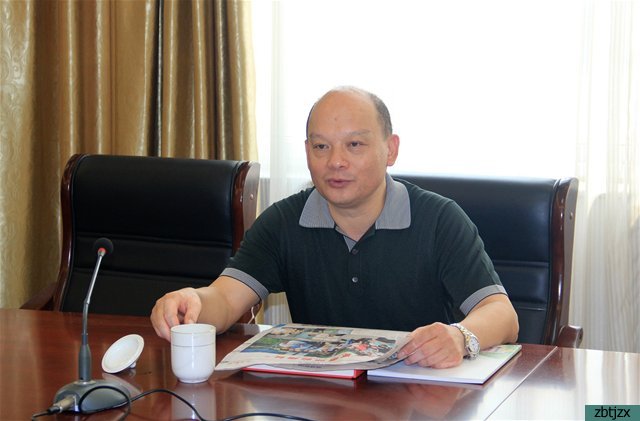 市教育局黨委書記、局長于軍到我校調(diào)研走訪