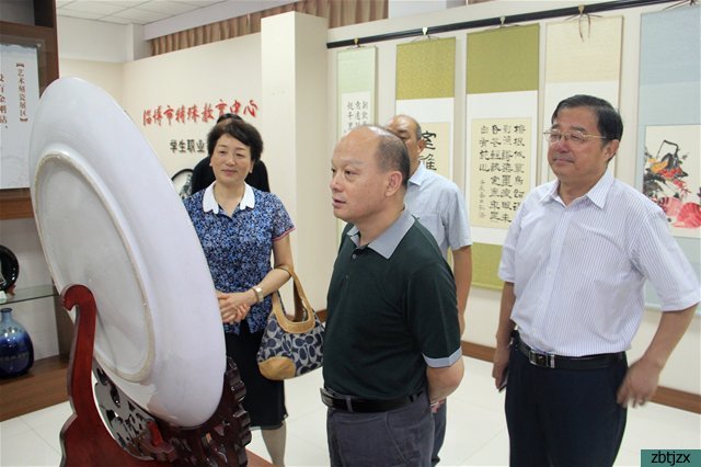 市教育局黨委書記、局長于軍到我校調(diào)研走訪