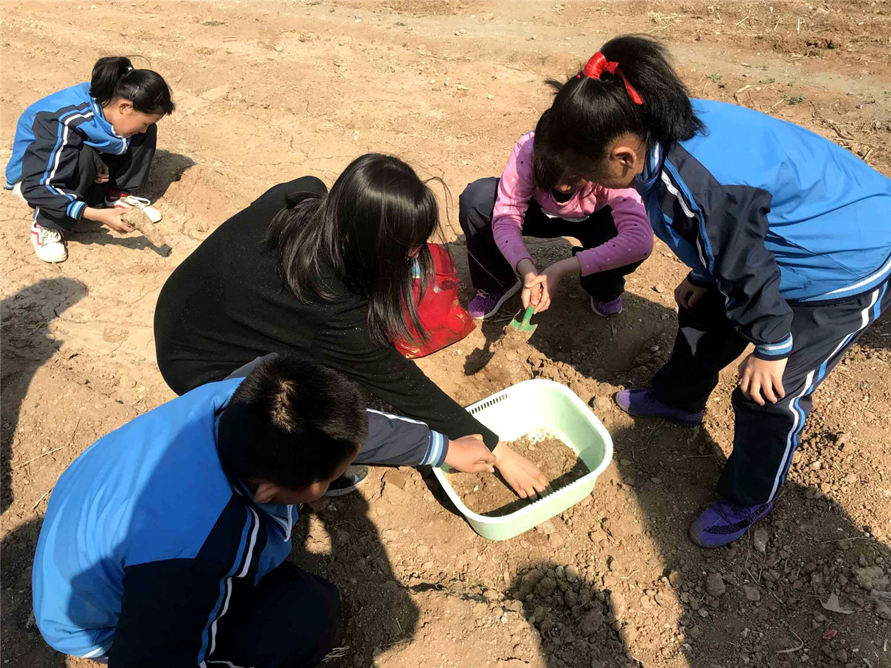 市特教中心舉行“和你一樣”自閉癥日系列活動(dòng)
