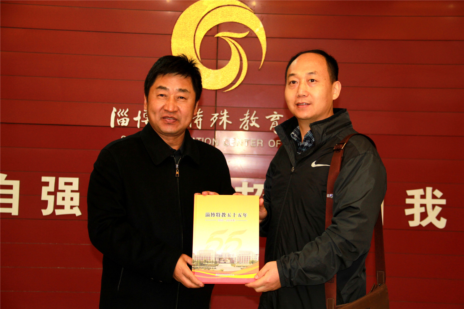 廣東佛山啟聰學(xué)?？疾靾F(tuán)來校參觀調(diào)研