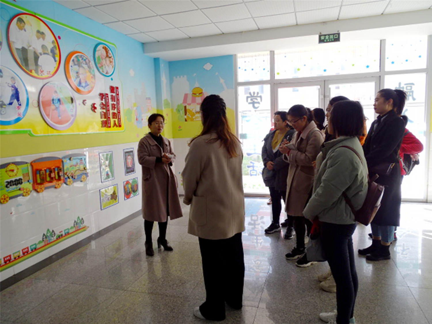 市社會(huì)福利院一行到市特教中心參觀交流