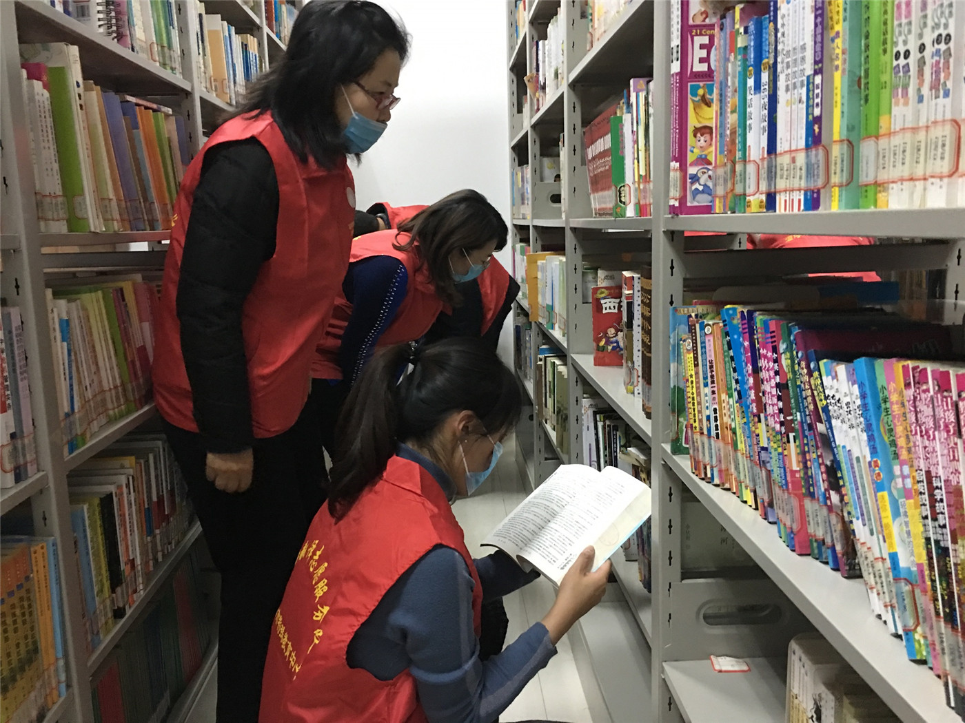 市特教中心中心開展圖書審查清理專項(xiàng)行動(dòng)