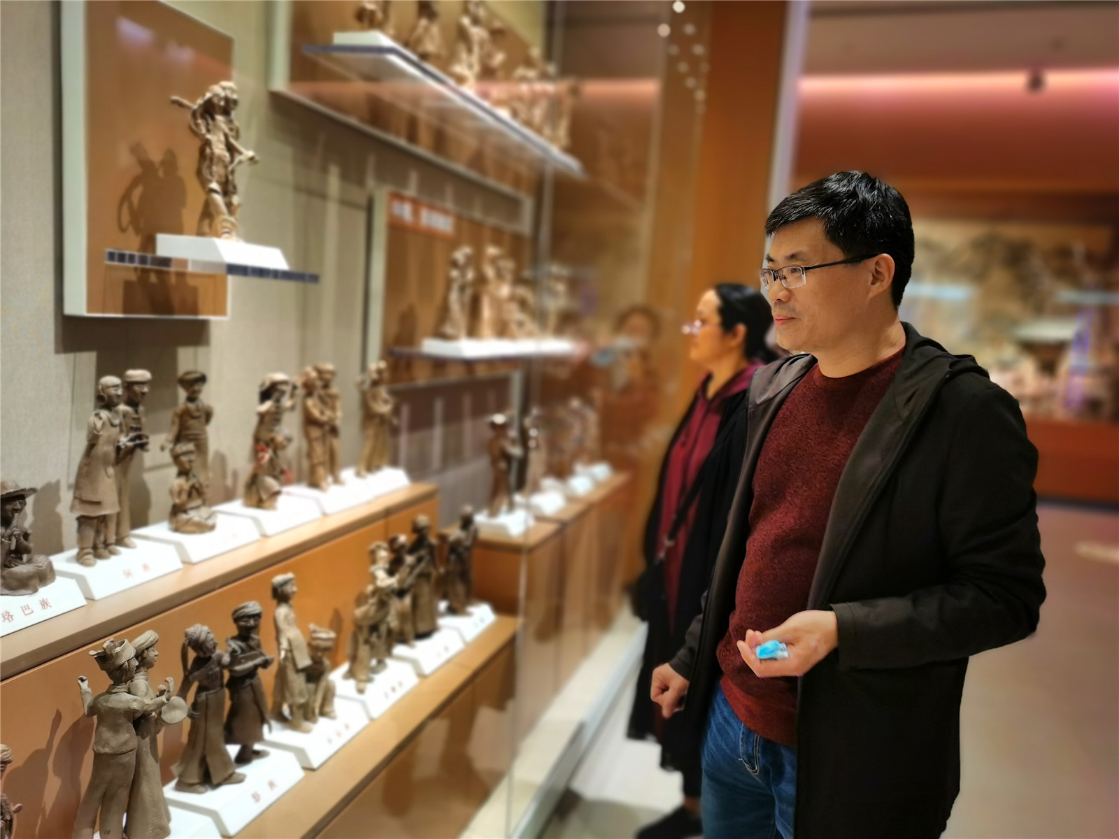 市特教中心組織開展“沉浸陶風(fēng)琉韻，感悟時代脈博”特色教研活動