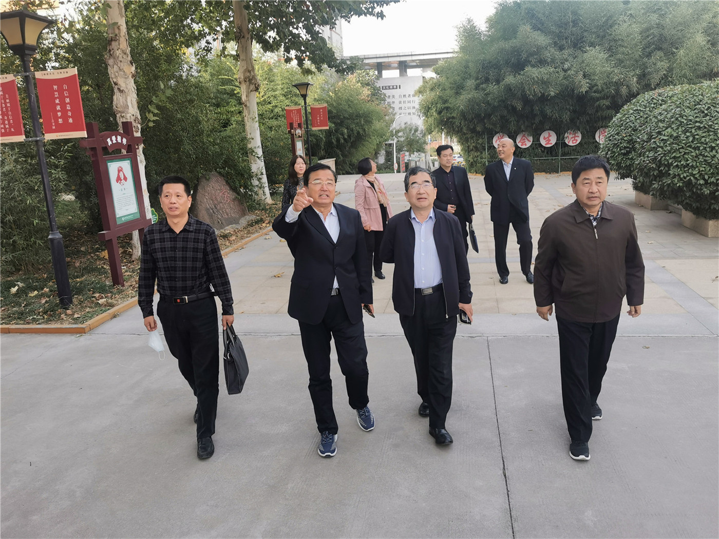 淄博市職業(yè)教育教研室領(lǐng)導(dǎo)來我校調(diào)研