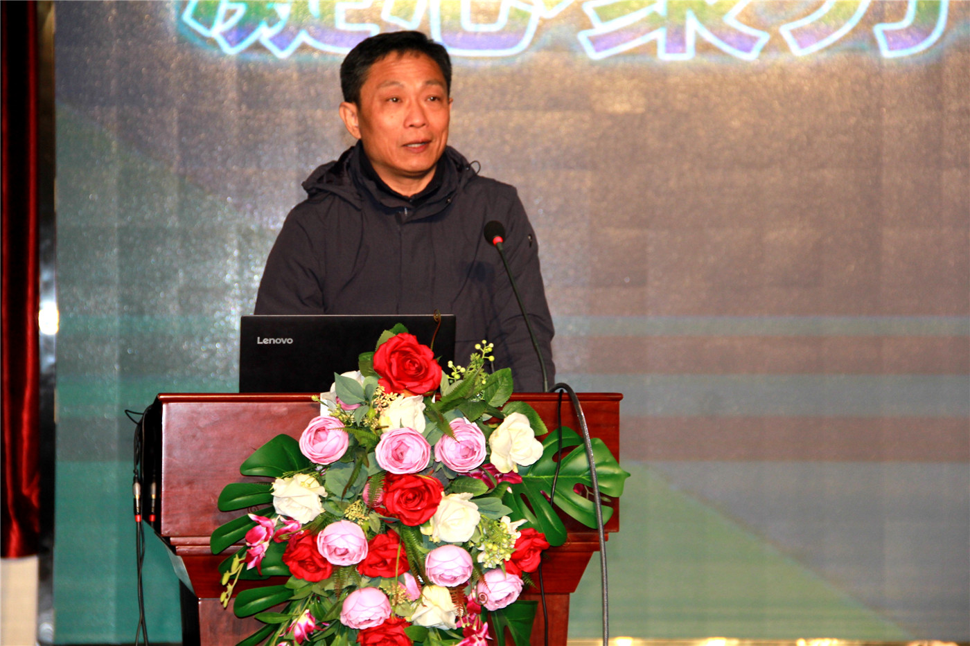 凝心聚力研閱讀，集思廣益促教學(xué)