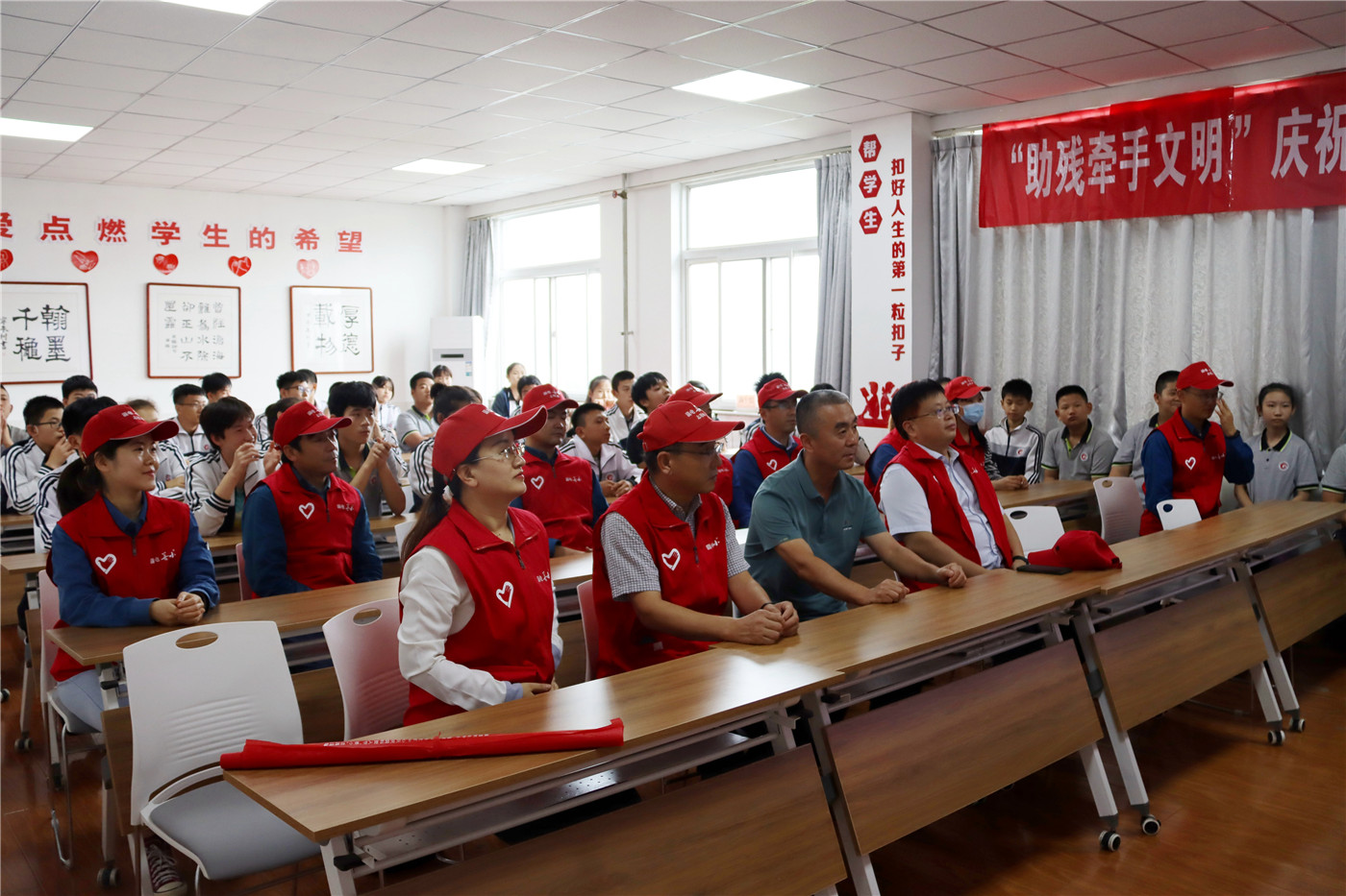 聾人節(jié)系列活動二：安全宣講進(jìn)校園  “電”亮未來助成長