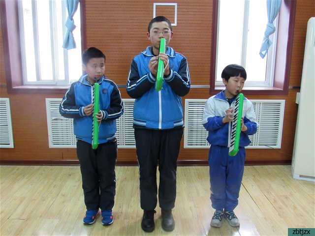 放飛夢想綻放光彩——市特教中心舉行口風(fēng)琴演奏展示活動