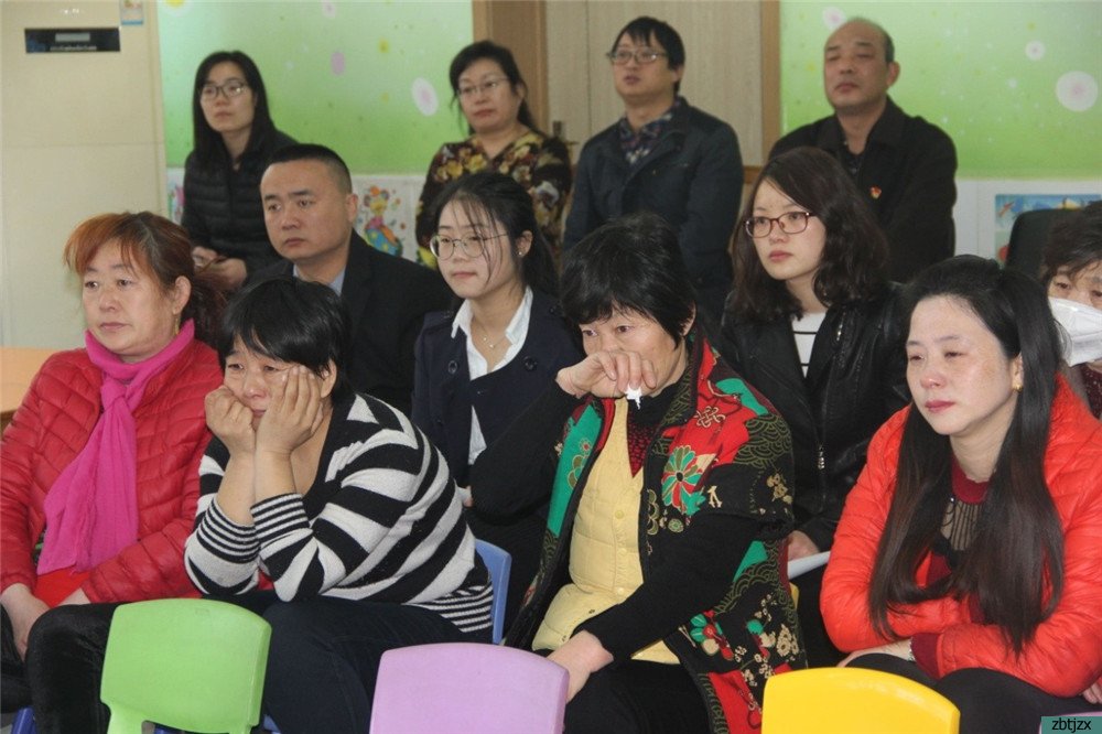 全國(guó)愛耳日，關(guān)注兒童聽力健康