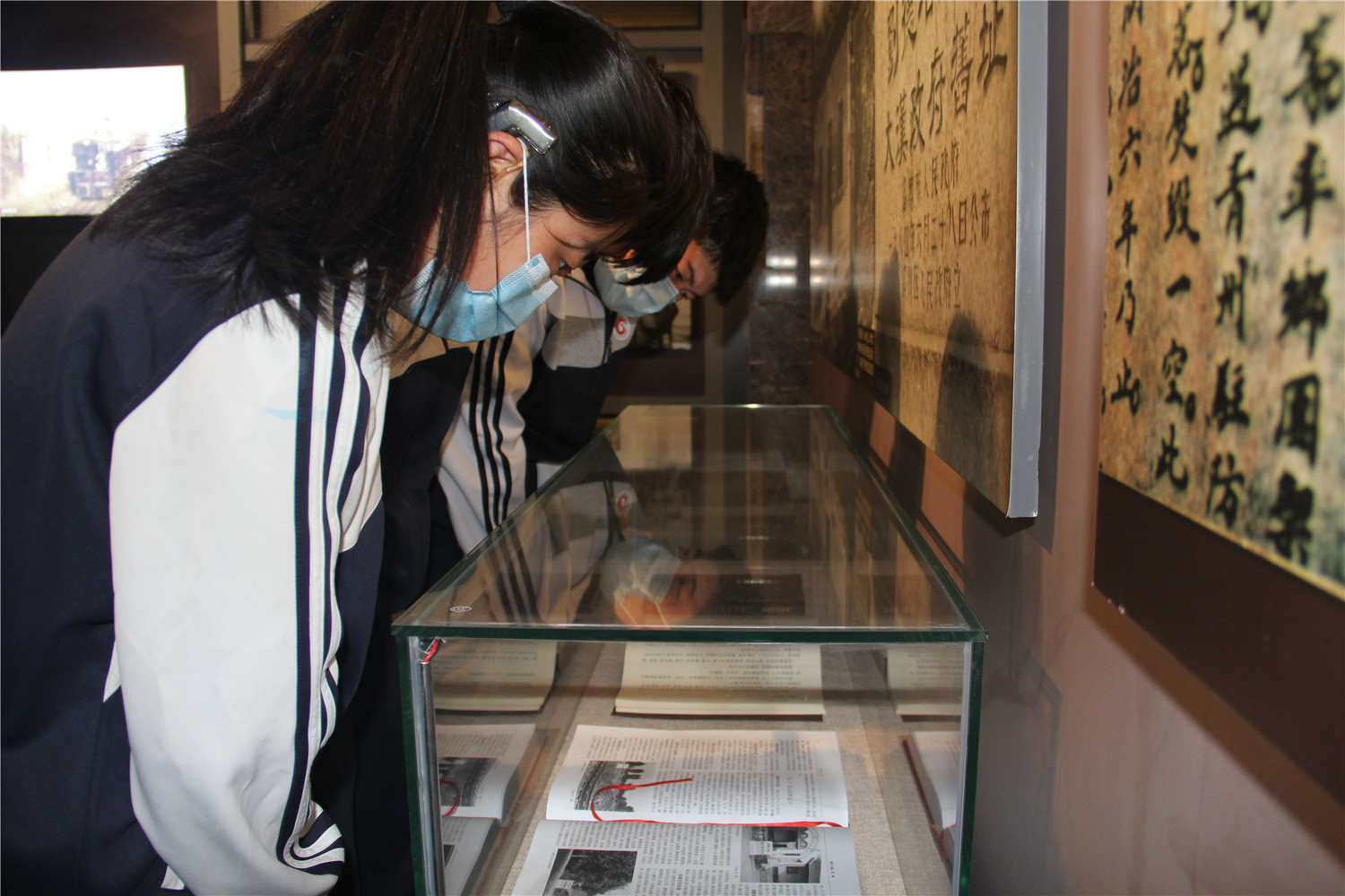 市特教中心組織開展“學(xué)黨史、強(qiáng)信念、跟黨走”新團(tuán)員入團(tuán)儀式