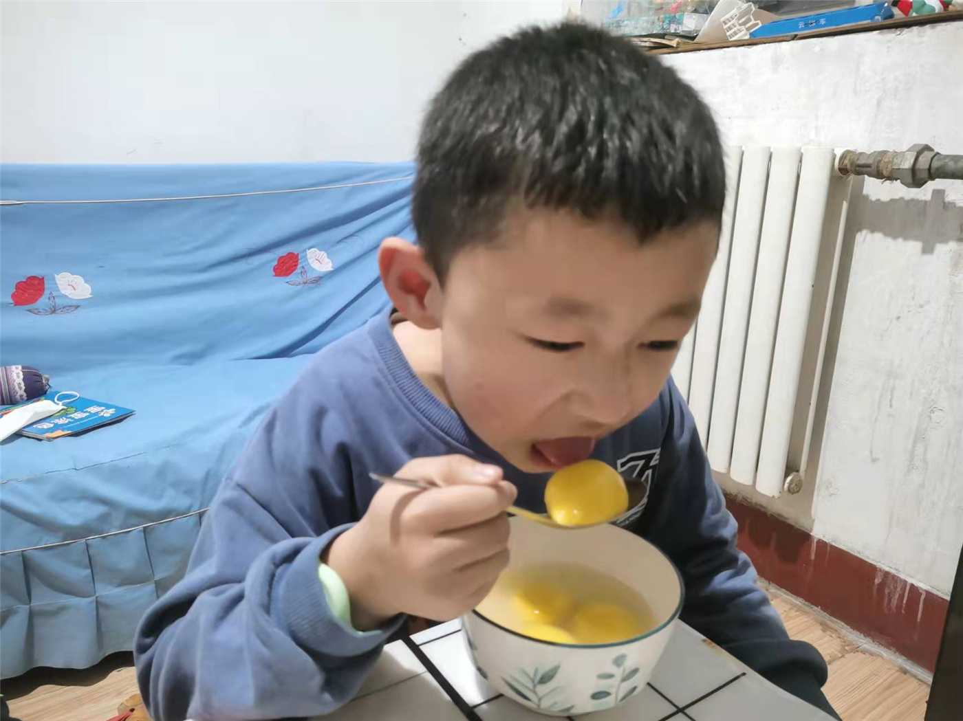 賞花燈，吃湯圓，歡天喜地鬧元宵